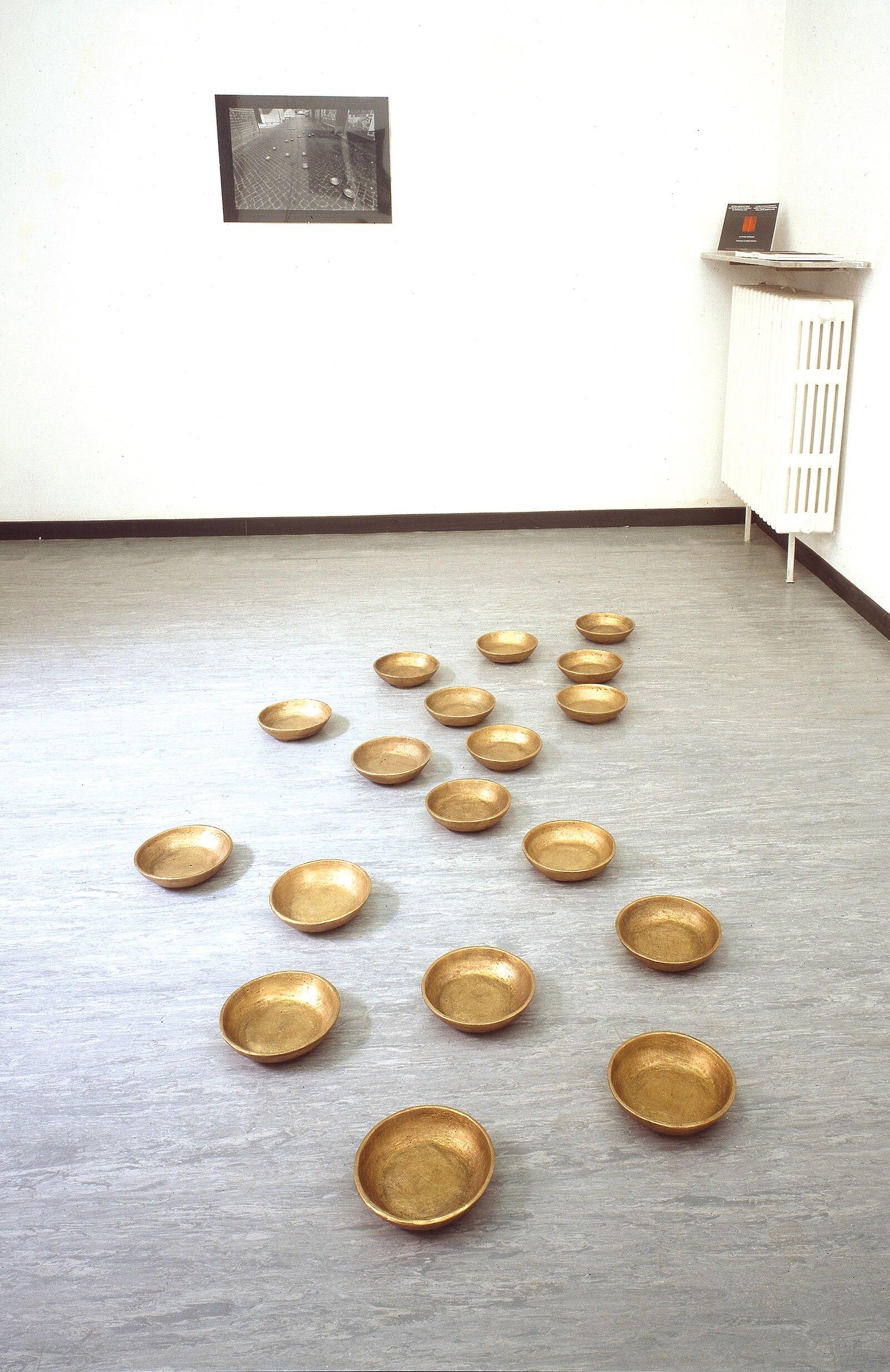 "Daniel Rothbart" curated by Enrico Pedrini, 1994, Studio Oggetto, Milan, Italy 2