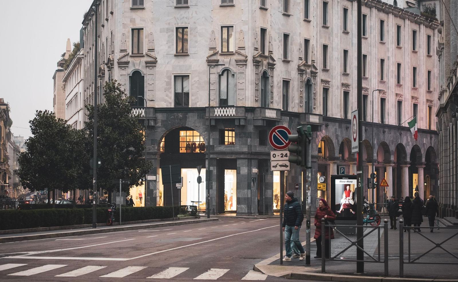 Elegant Street View of Historic Milan Architecture